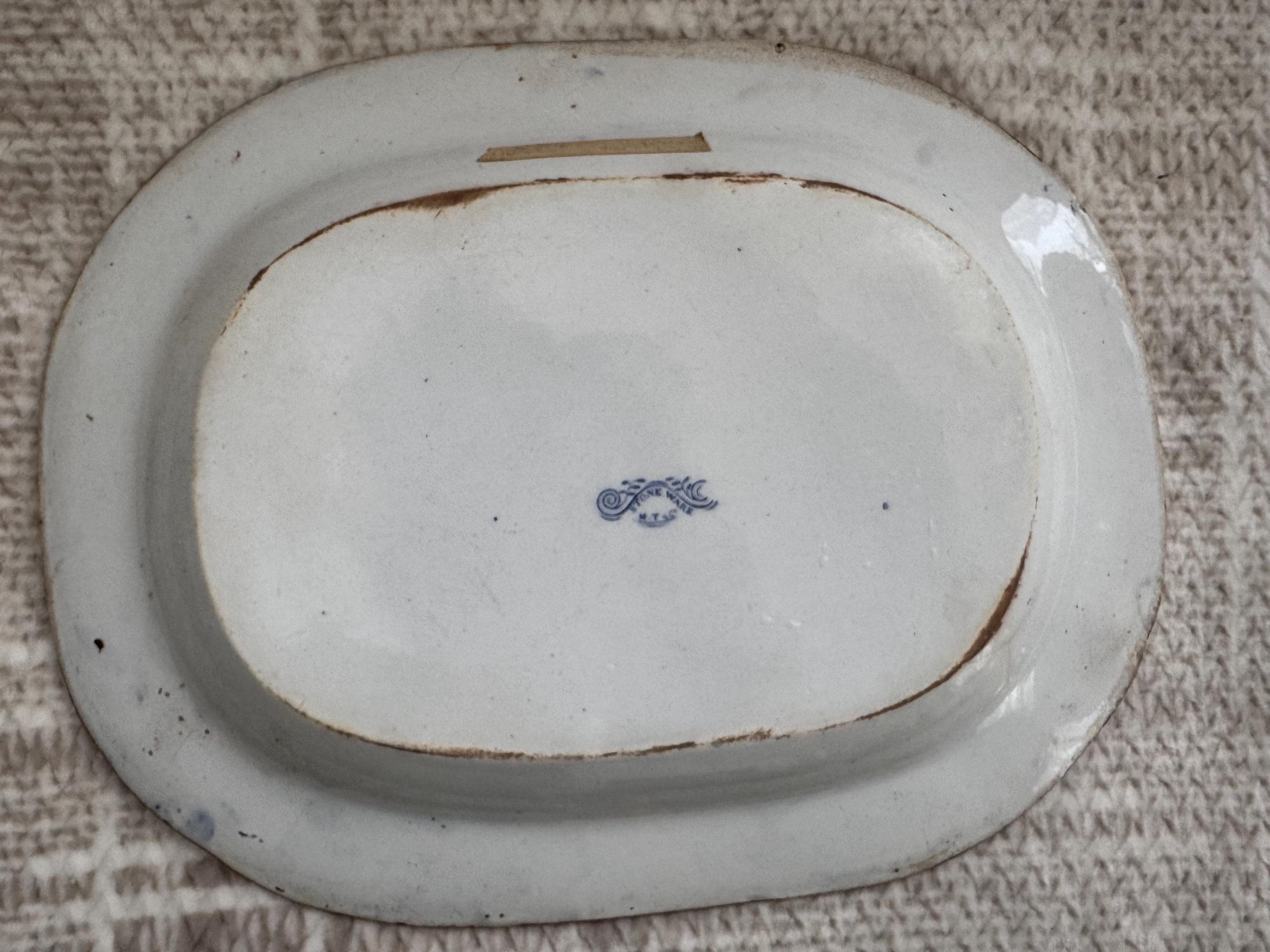 Antique M.T. & Co. Blue Willow Stoneware Platter – England, Circa Mid-19th Century, detail view 7