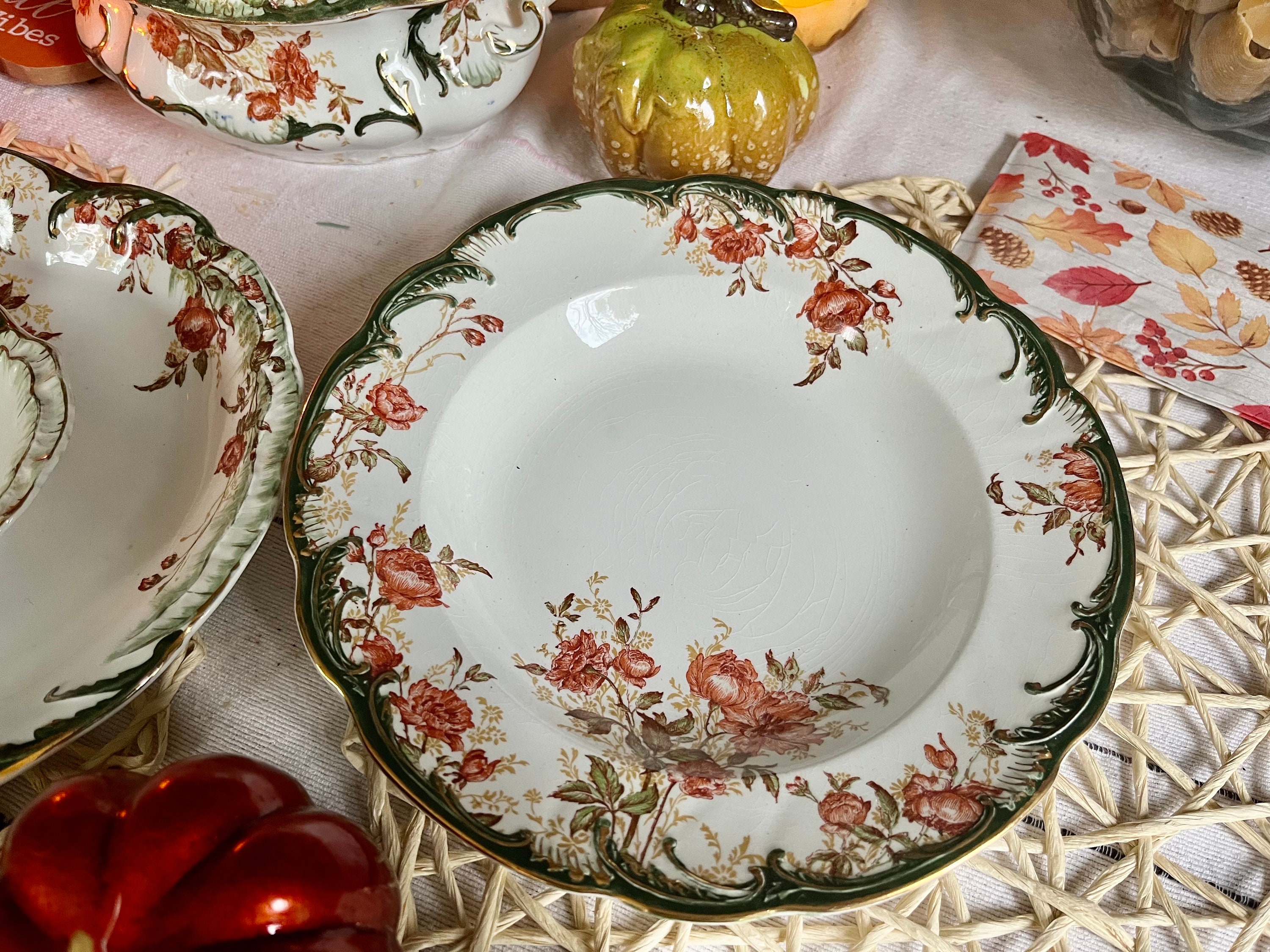 Antique Ridgway England Floral Dining Ensemble: Green & Gold, 6-Piece Set, detail view 3
