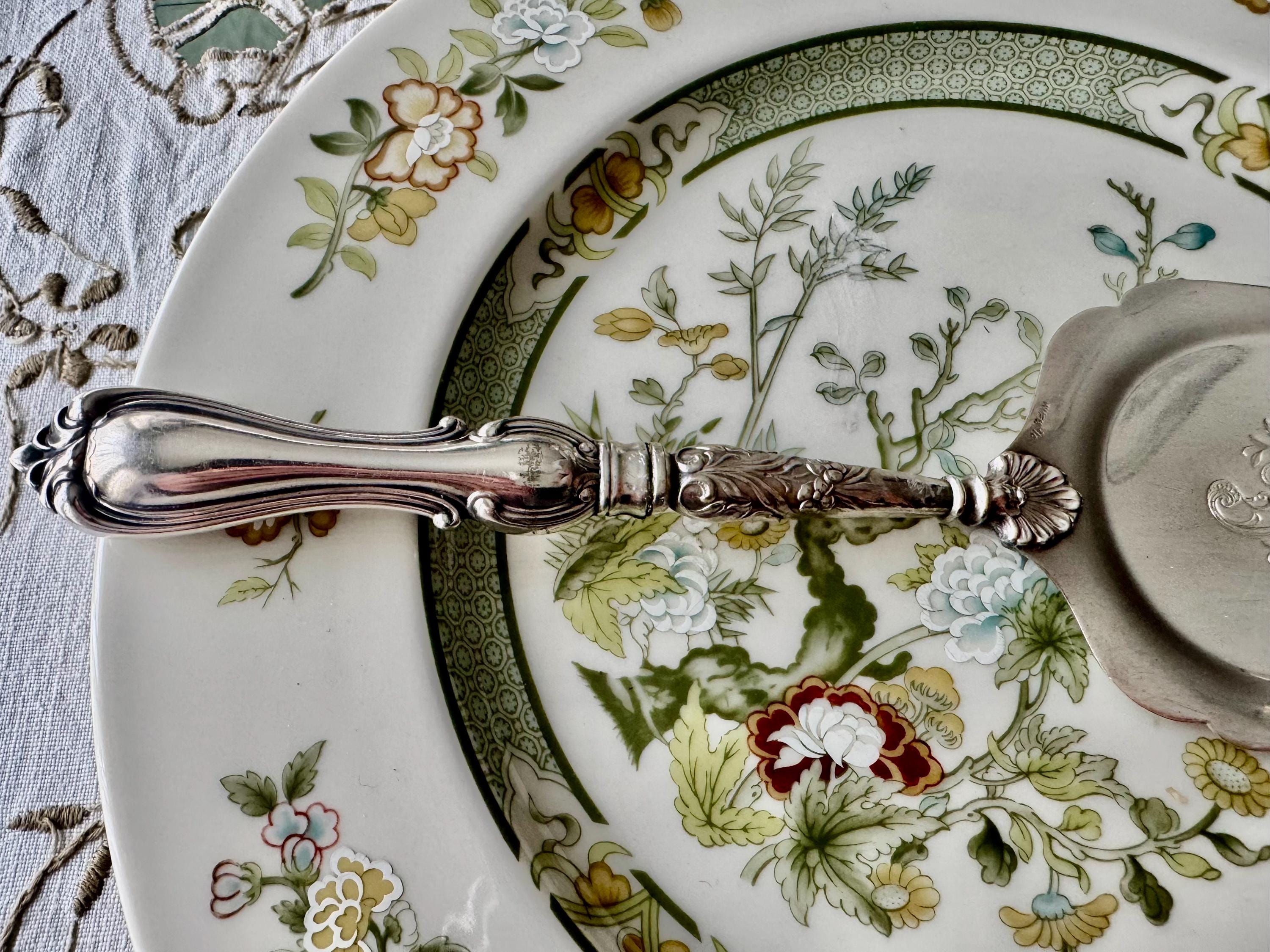 Antique WMF German Silverplate Cake Server – Ornate Engraved Serving Slice, detail view 8