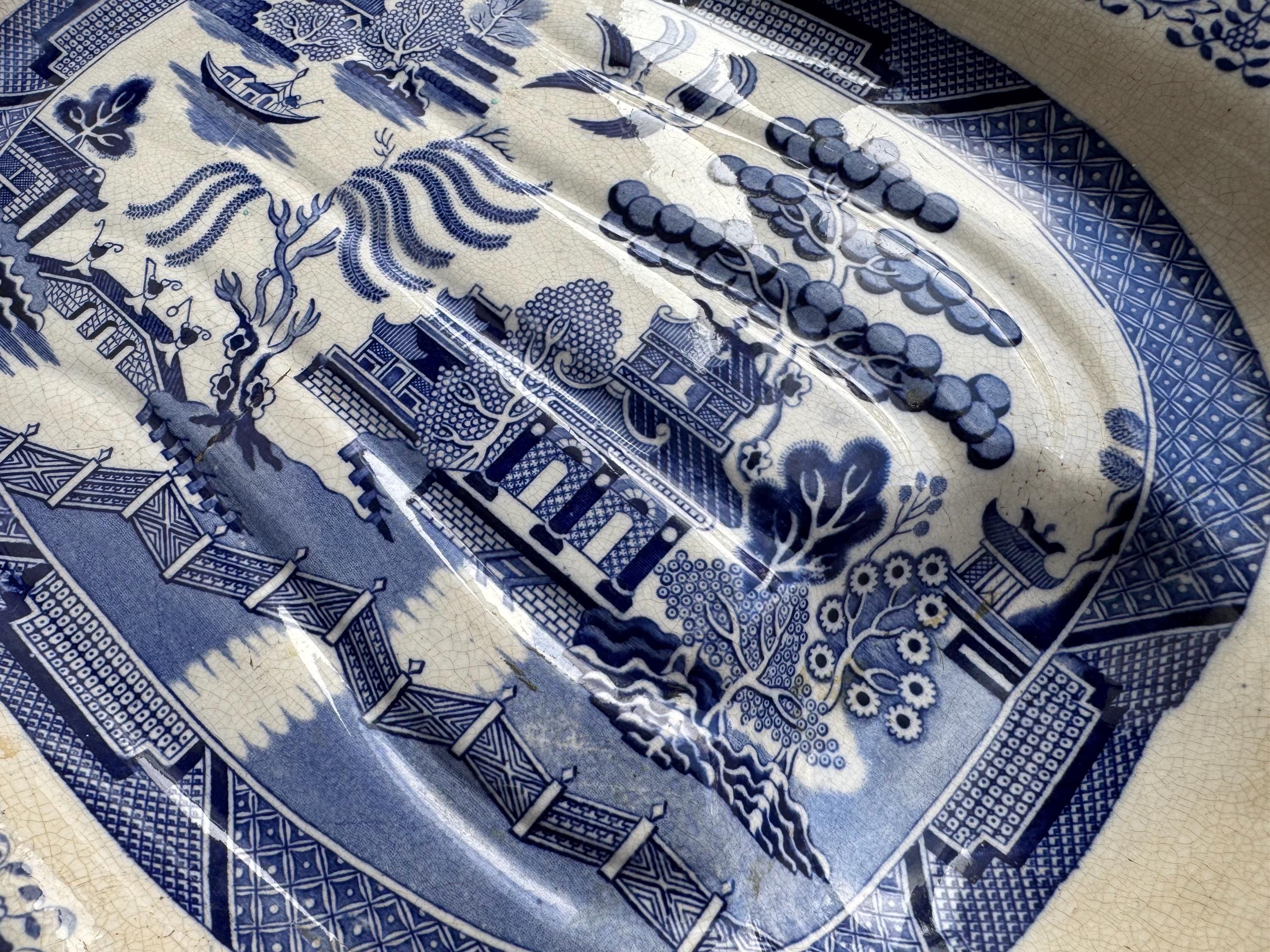 Circa 1840 English Blue Willow “Well & Tree” Meat Platter – Monumental 19th-Century Serving Dish, detail view 9