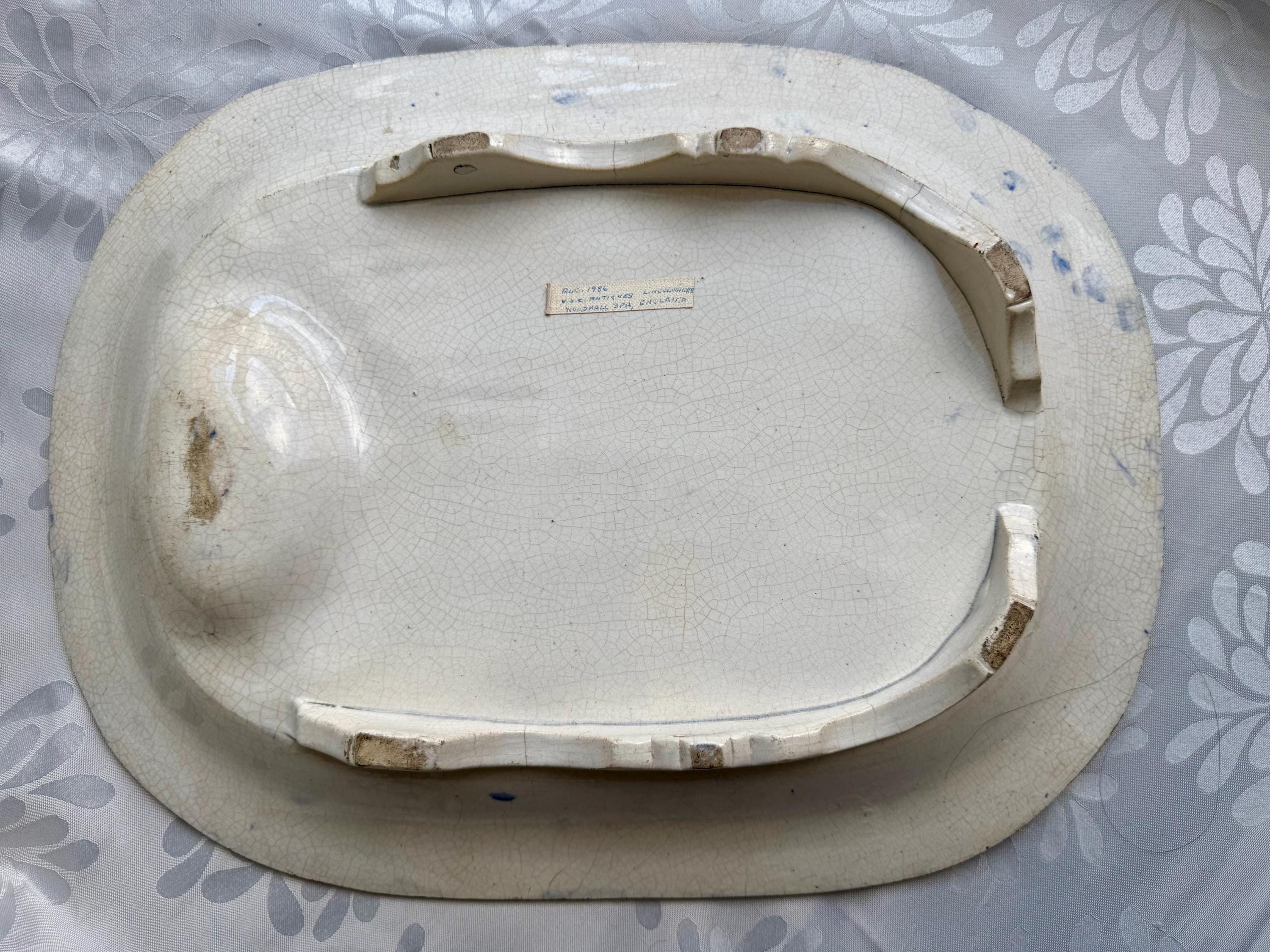 Circa 1840 English Blue Willow “Well & Tree” Meat Platter – Monumental 19th-Century Serving Dish, detail view 1