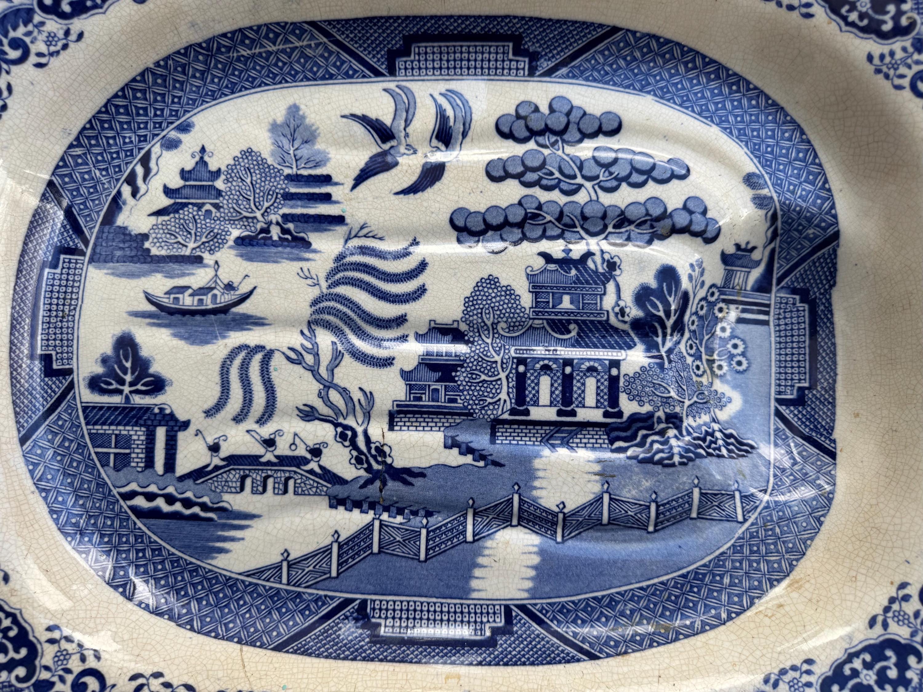 Circa 1840 English Blue Willow “Well & Tree” Meat Platter – Monumental 19th-Century Serving Dish, detail view 2