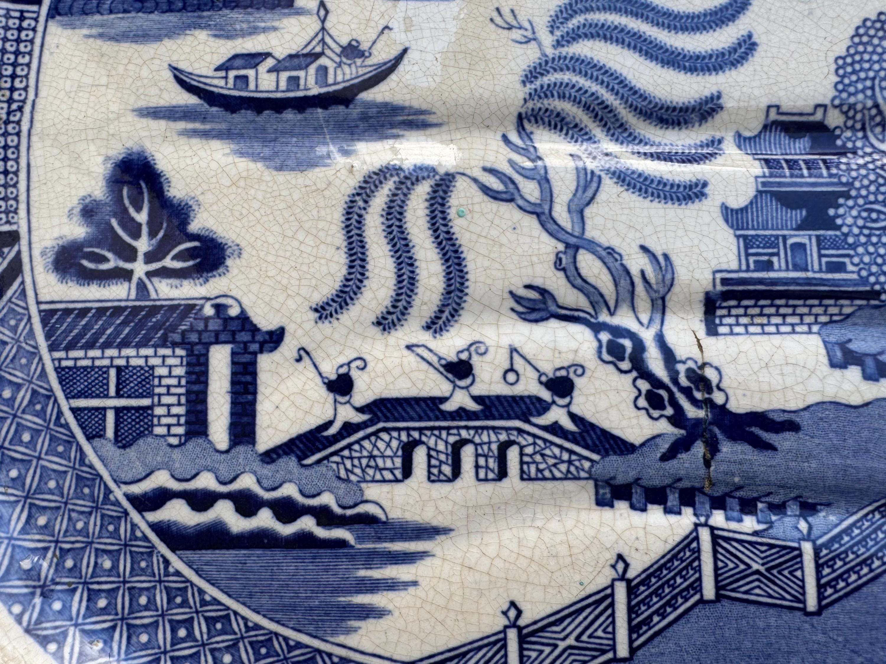 Circa 1840 English Blue Willow “Well & Tree” Meat Platter – Monumental 19th-Century Serving Dish, detail view 5