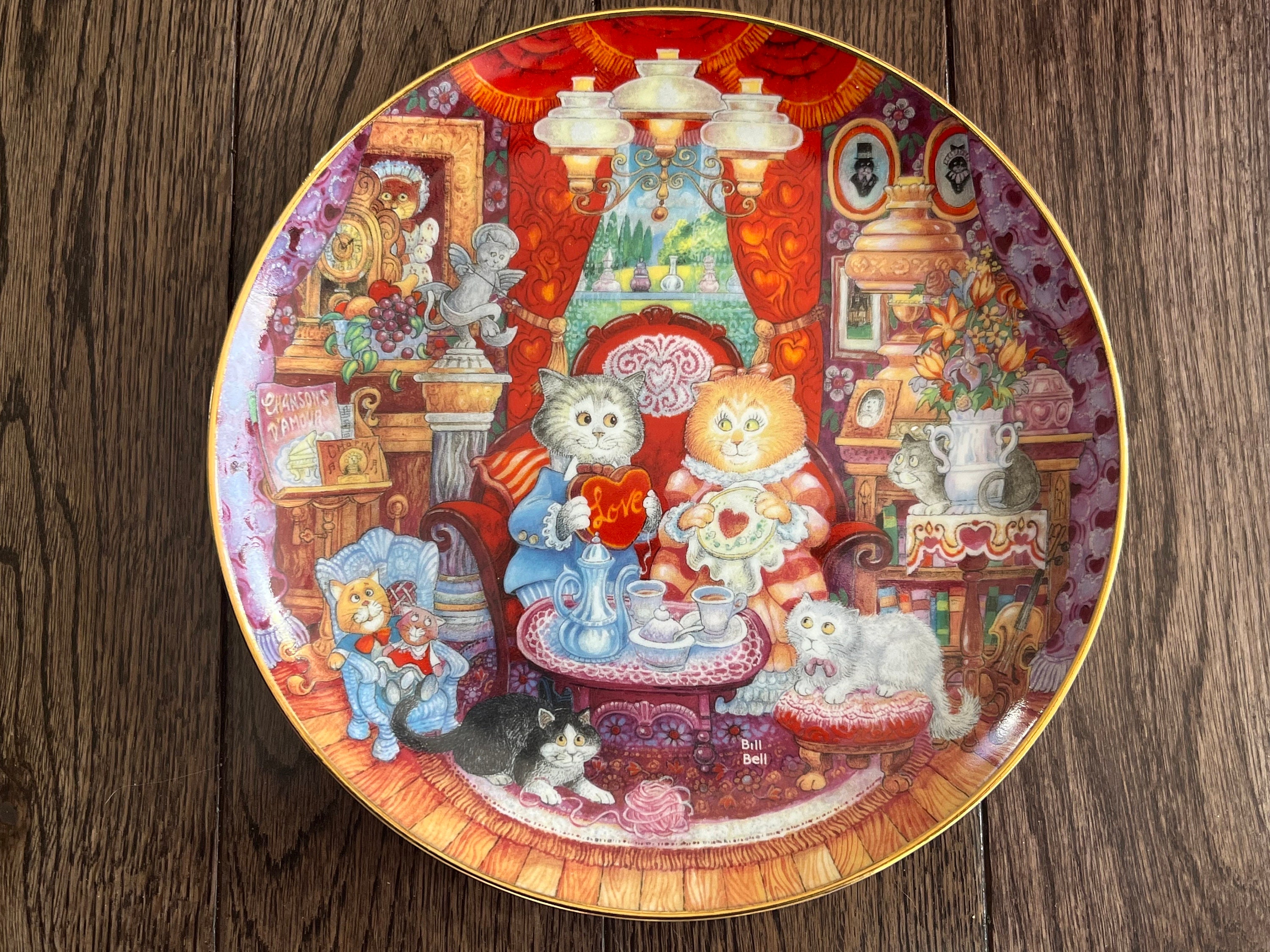 Franklin Mint Heirloom - Super Bright and Fun Decor - Decorative Plates 8” - Christmas, Easter & Valentines, front view