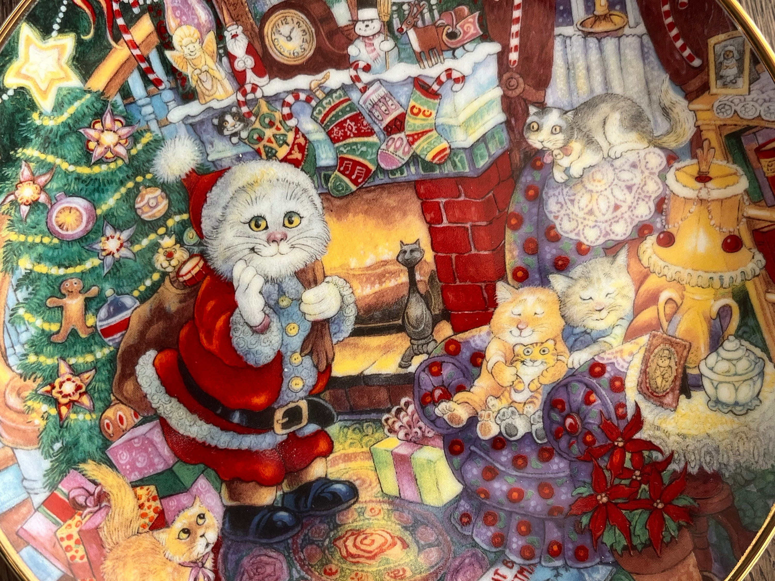 Franklin Mint Heirloom - Super Bright and Fun Decor - Decorative Plates 8” - Christmas, Easter & Valentines, detail view 8