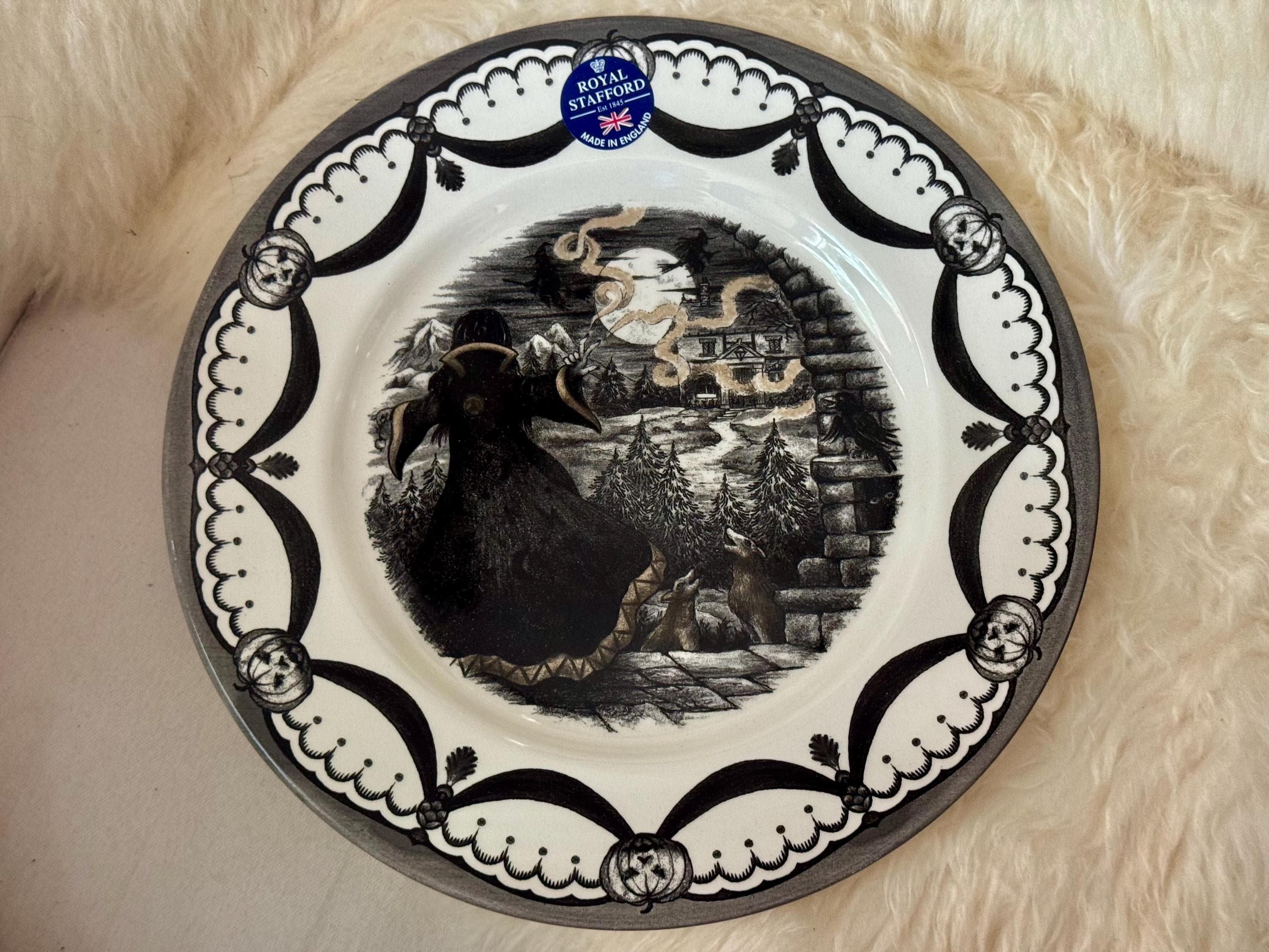 Halloween Dinner Plate: Royal Stafford England Wicked Witches Coven (11"), detail view 1