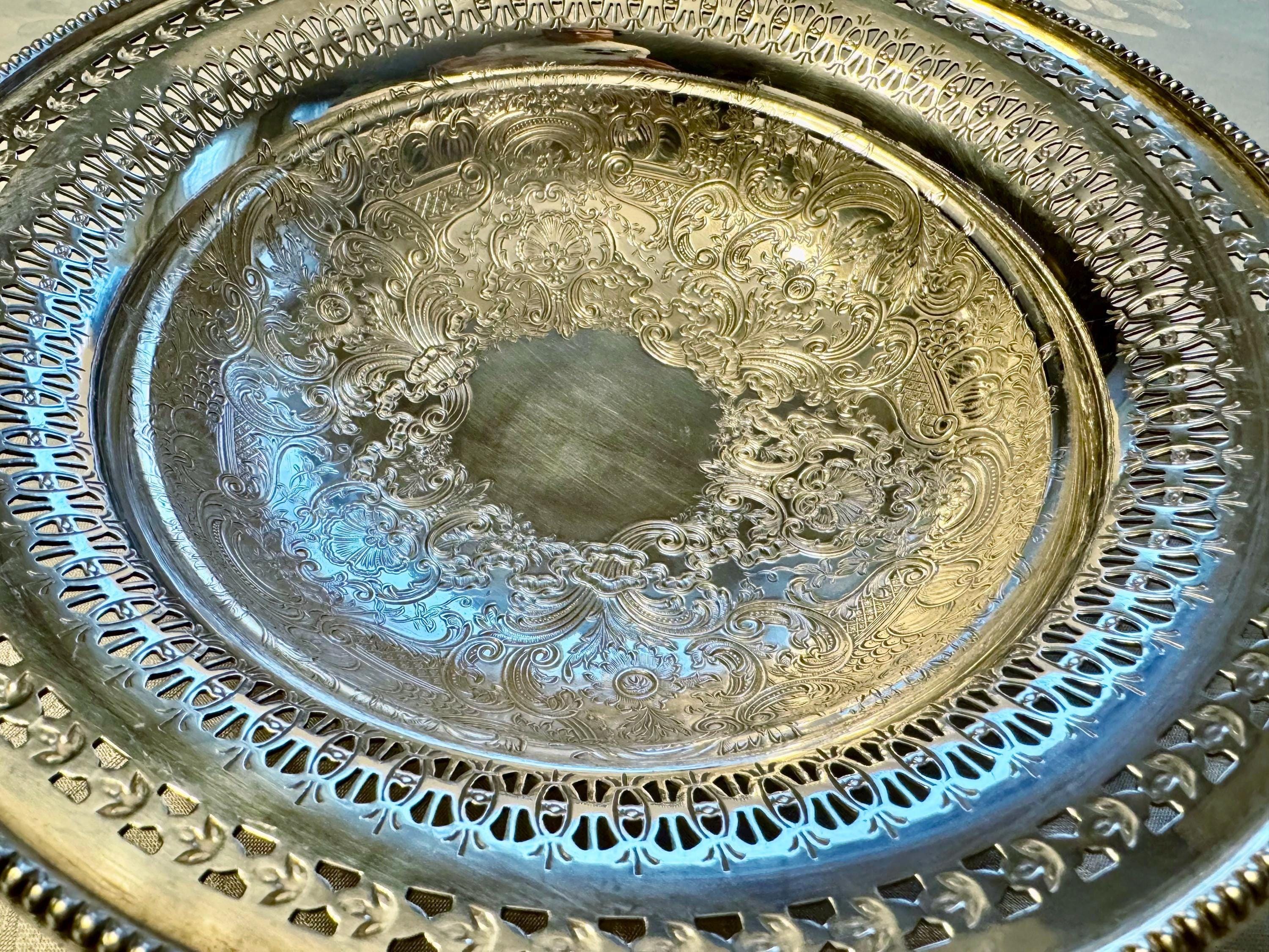 Heavy Antique Silverplate “Cavendish Plate” Pedestal Serving Bowl – Made in England, detail view 2