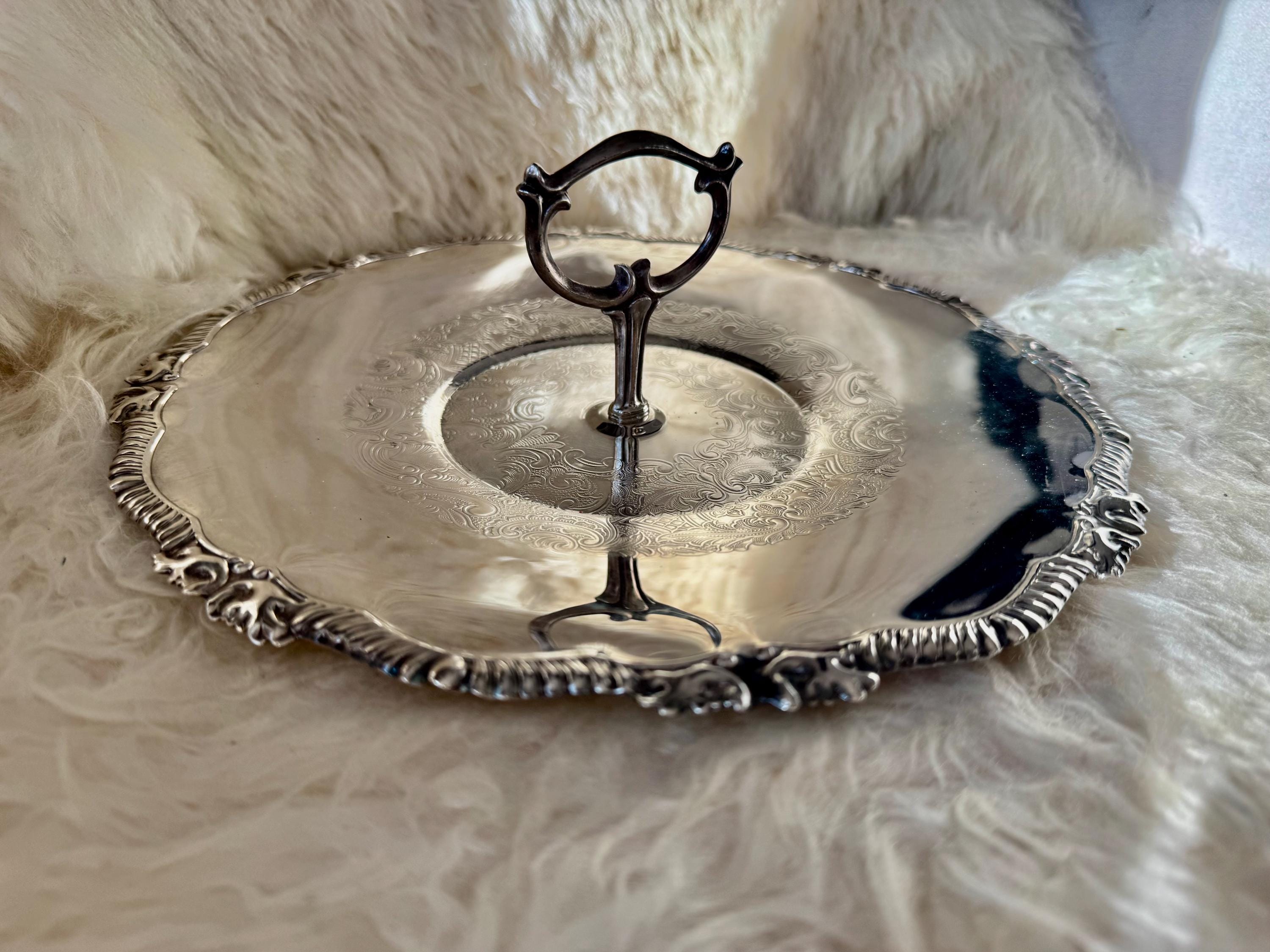 Marlboro Plate Handled Tray – E.P. Copper Canada – 10” Engraved, detail view 4