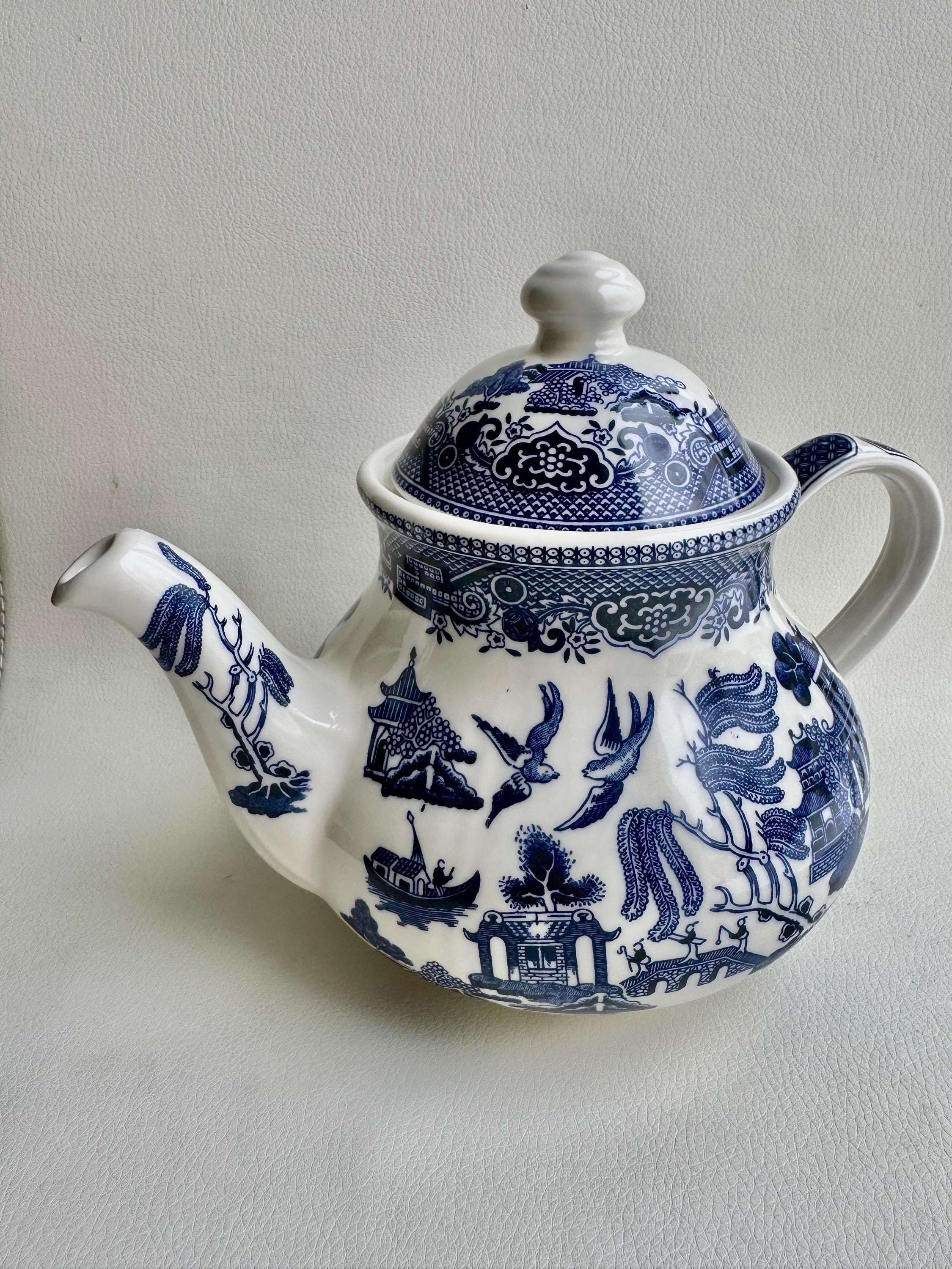 NEW English Queen’s Blue Willow Teapot with Lid - by Churchill England, front view