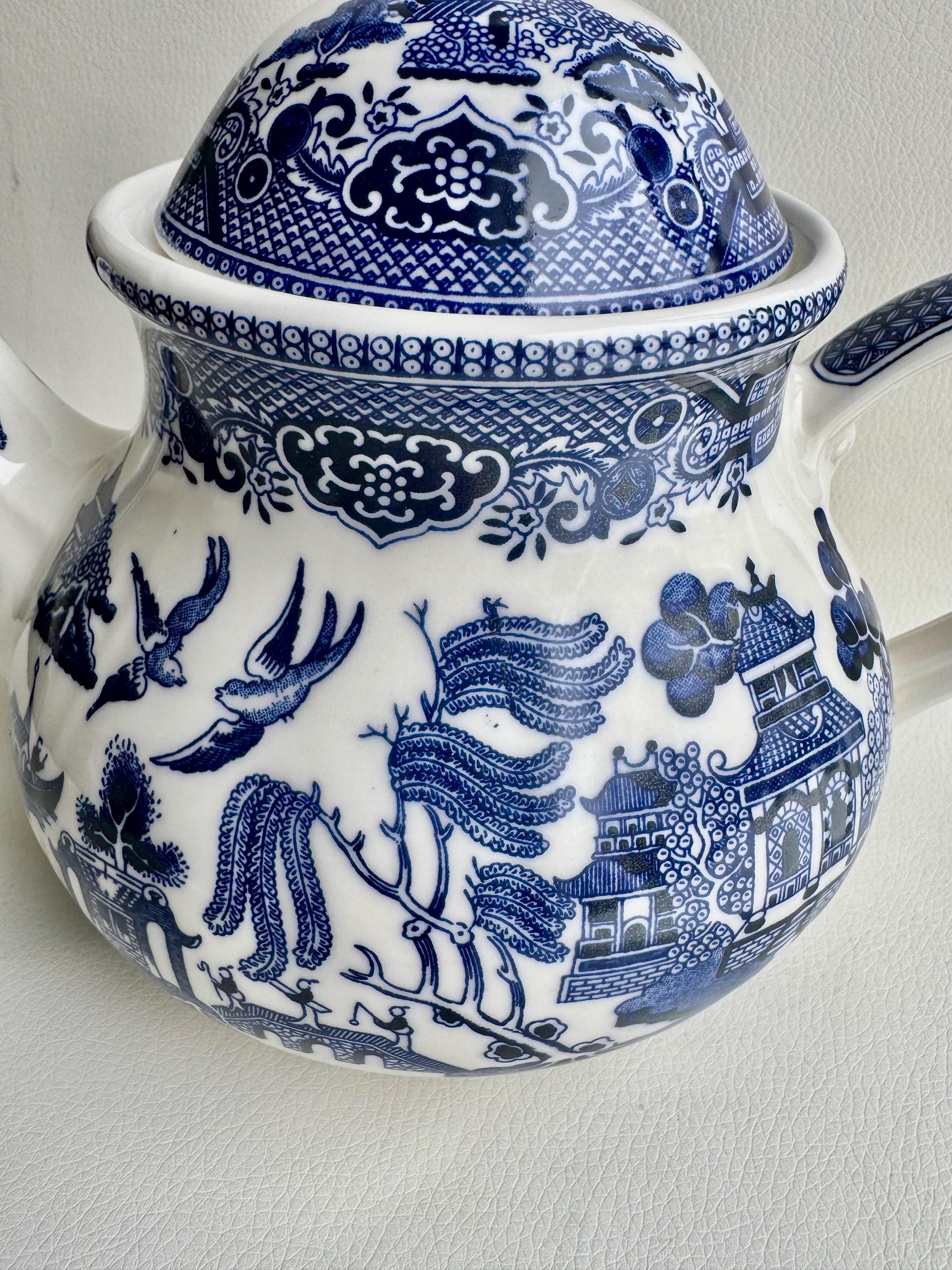 NEW English Queen’s Blue Willow Teapot with Lid - by Churchill England, detail view 4