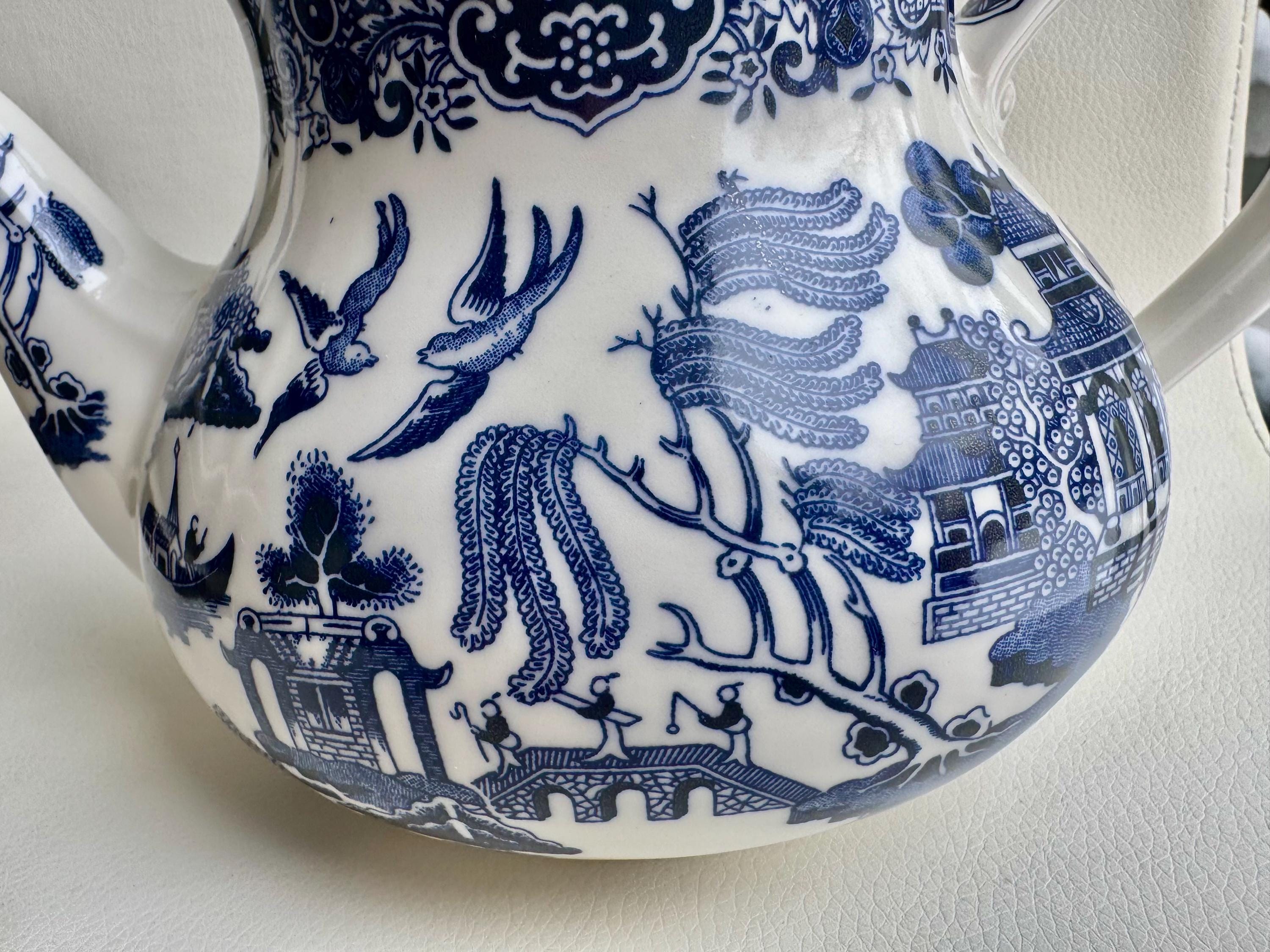 NEW English Queen’s Blue Willow Teapot with Lid - by Churchill England, detail view 5