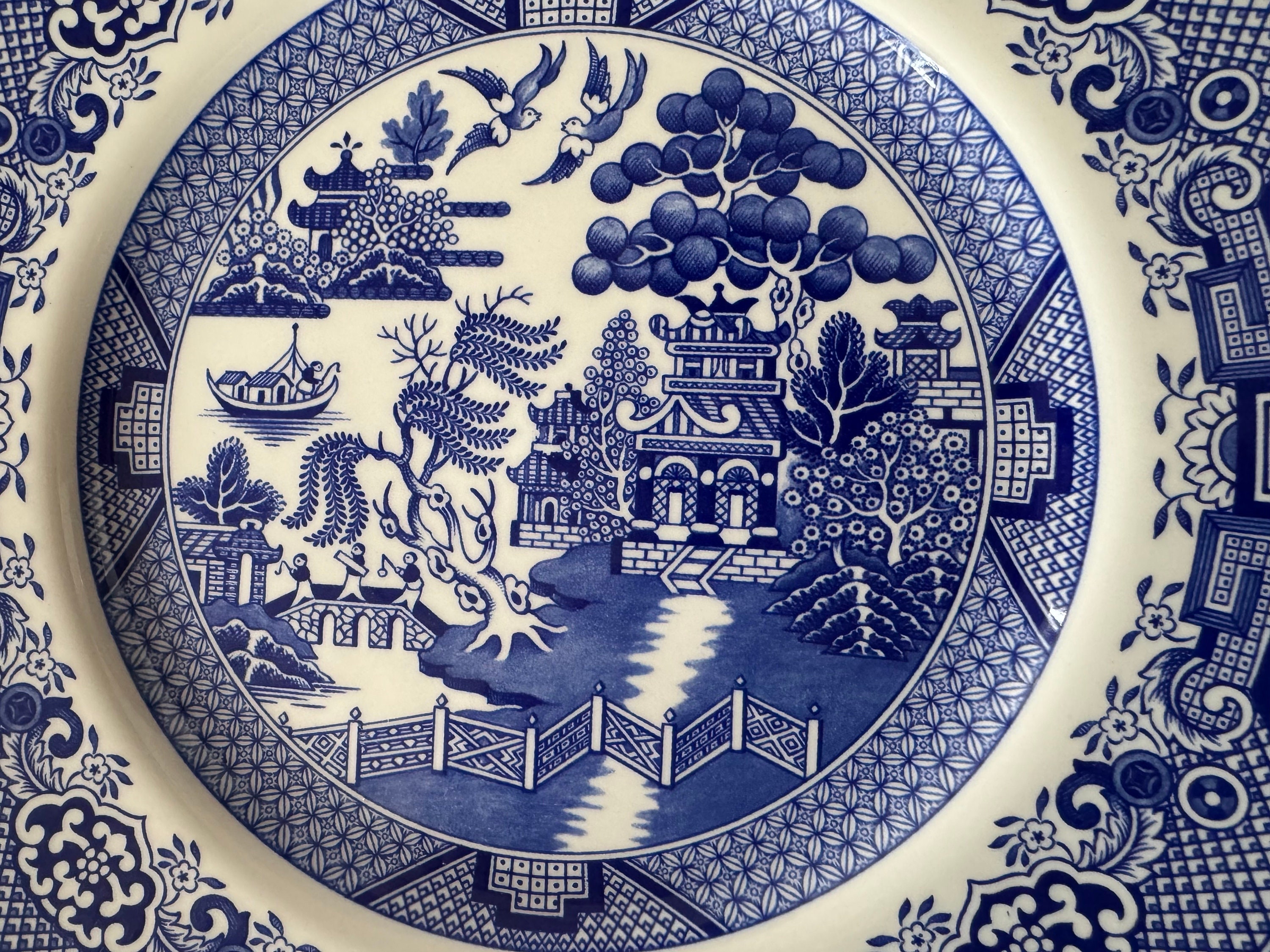 Royal Stafford Blue Willow Dinner Plates 10.75” — Made in England, detail view 3