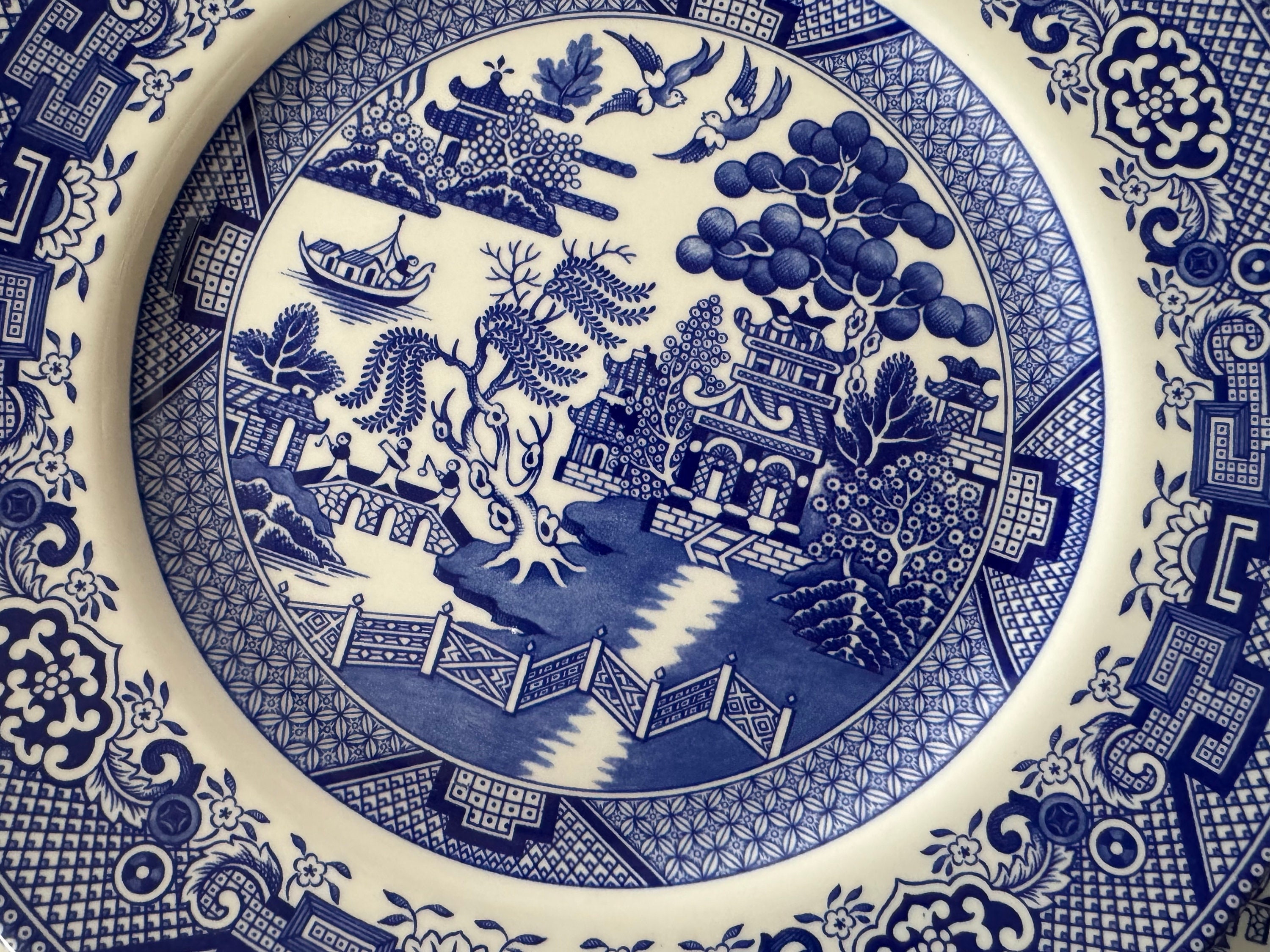 Royal Stafford Blue Willow Dinner Plates 10.75” — Made in England, detail view 6