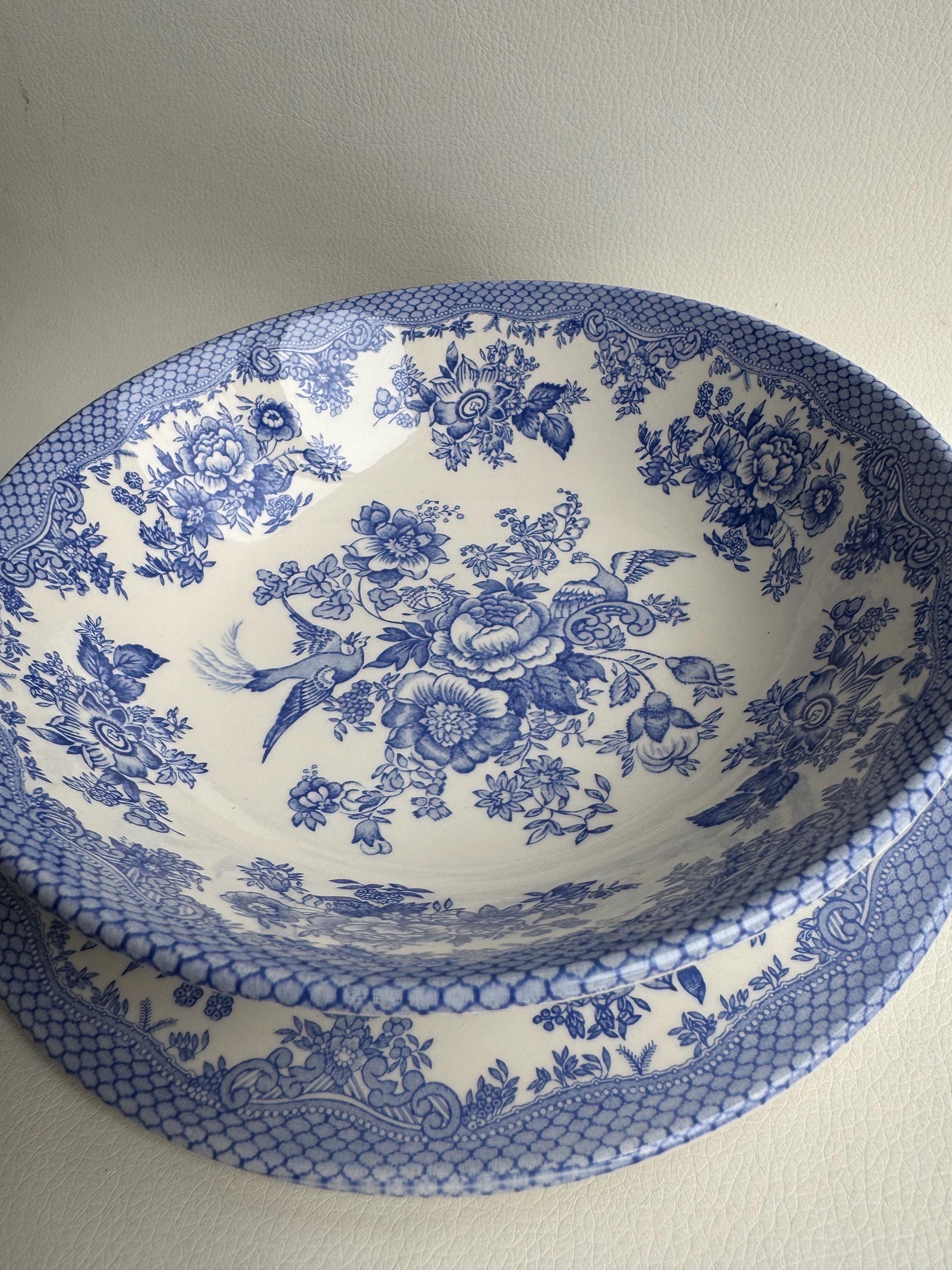 Royal Stafford - Plates or Bowls - Asiatic Pheasant Pattern - Blue & White Transferware - England, detail view 3