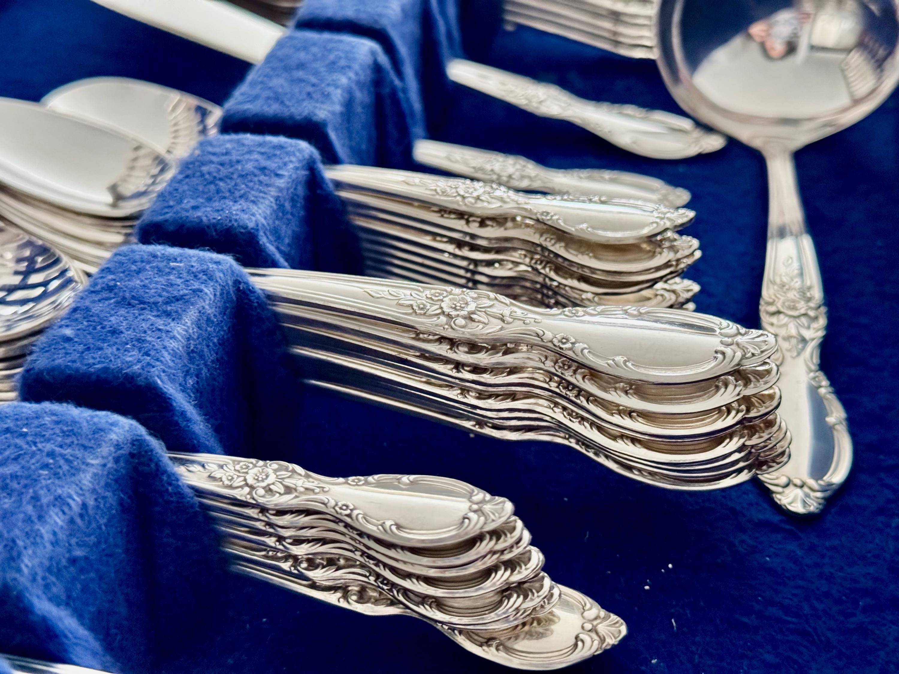 Victorian Rose Silverplate Flatware Set: 53-Piece Service for 8, detail view 9