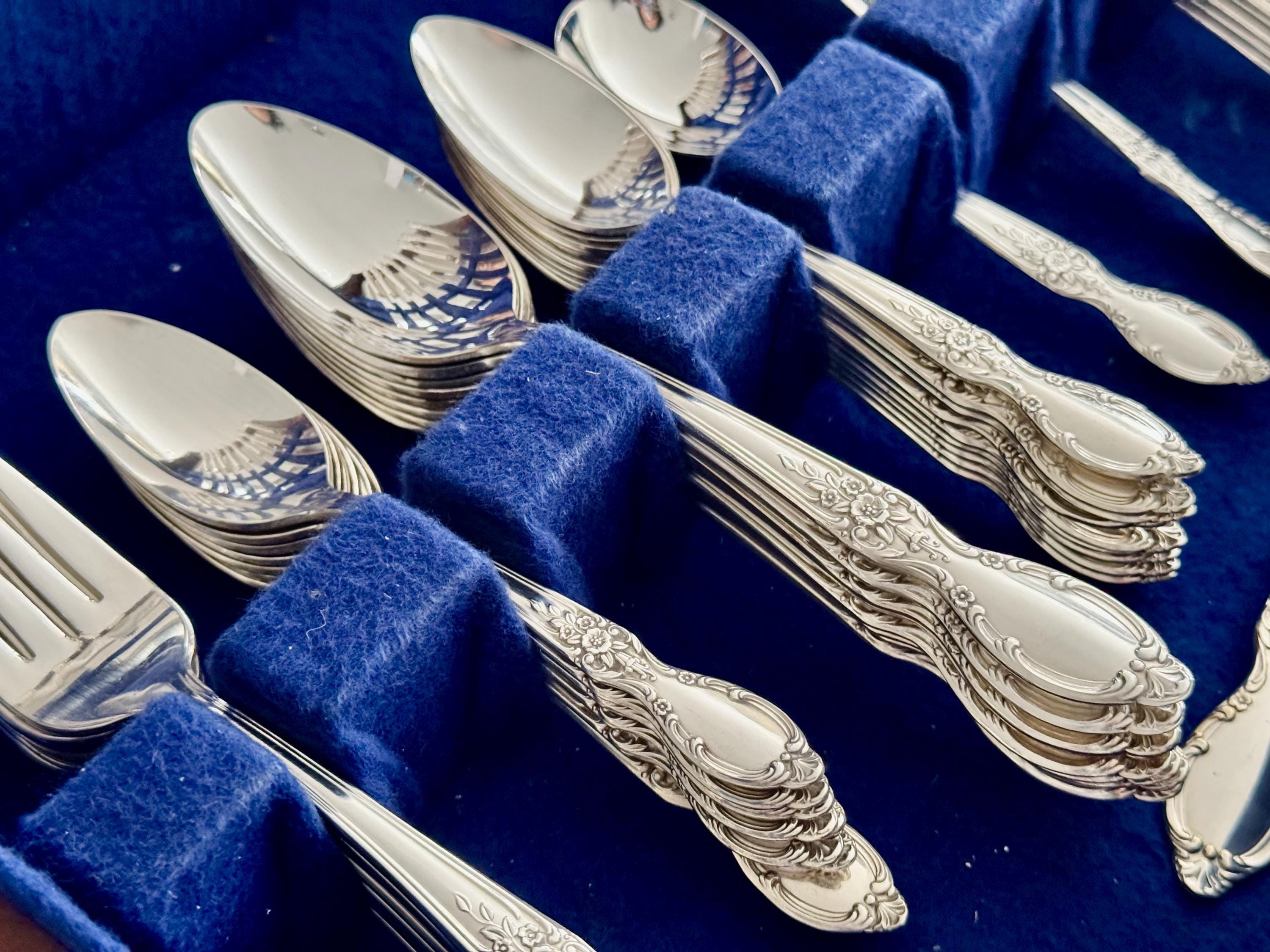 Victorian Rose Silverplate Flatware Set: 53-Piece Service for 8, detail view 5