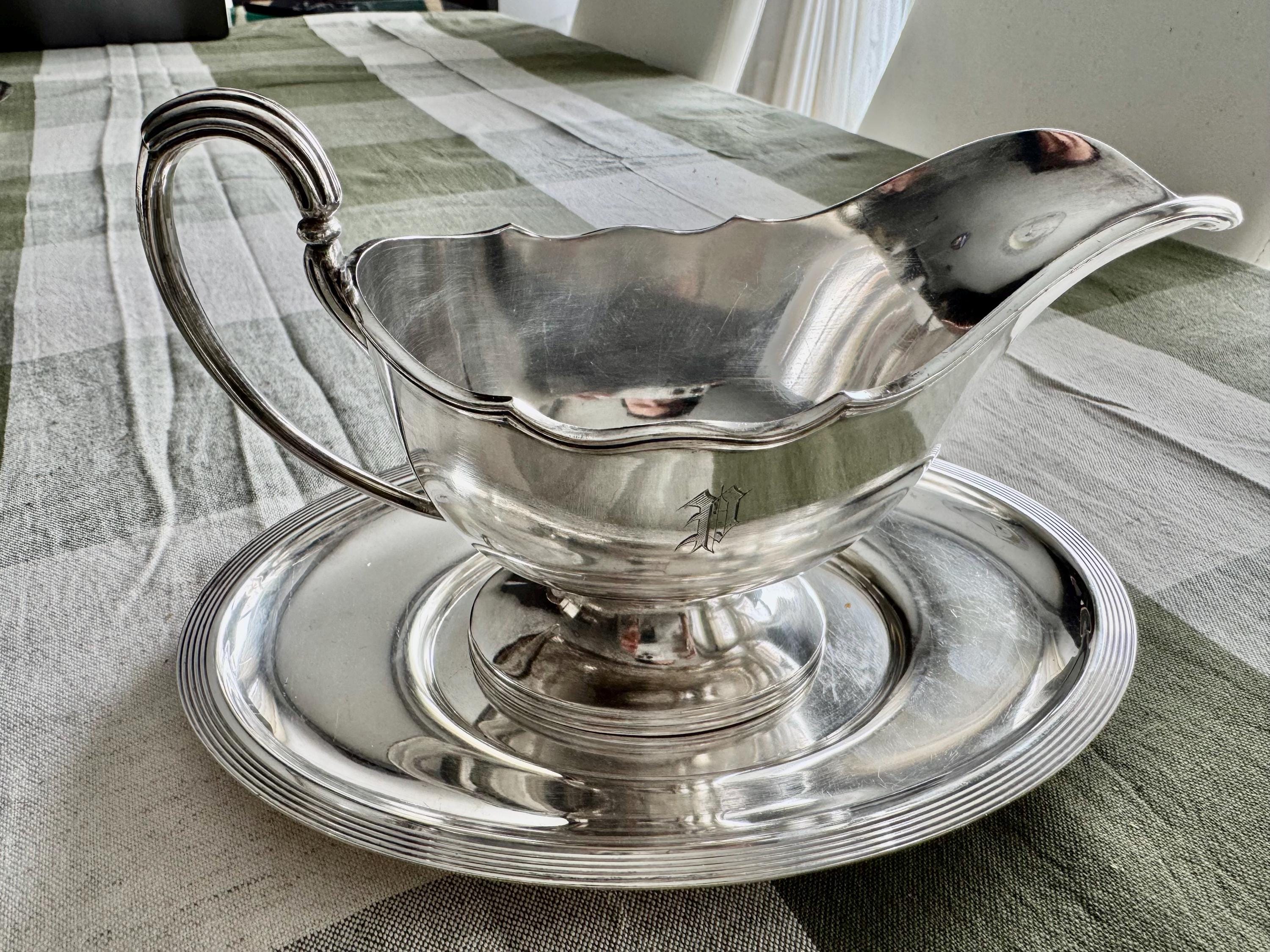 Vintage English Silverplate Gravy Boat & Underplate – Engraved P, front view
