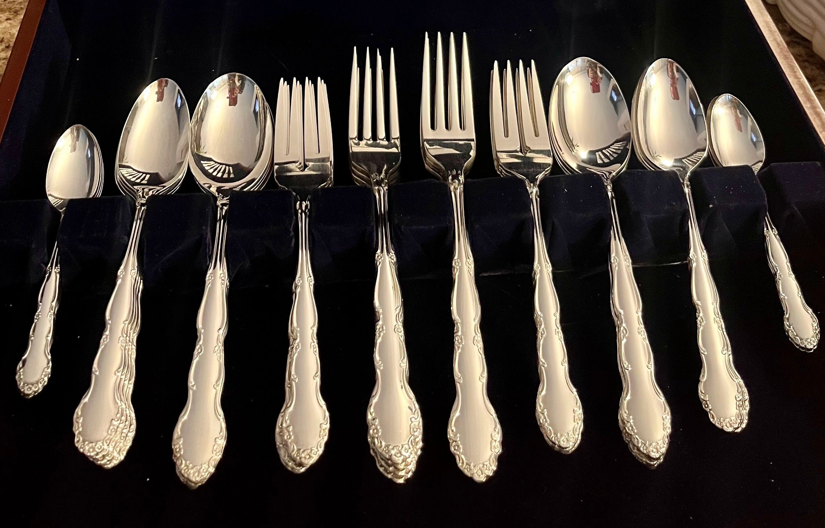 Vintage “Flirtation” Rogers 1881 Silverware 1959 - Complete Set for 8 Persons, front view