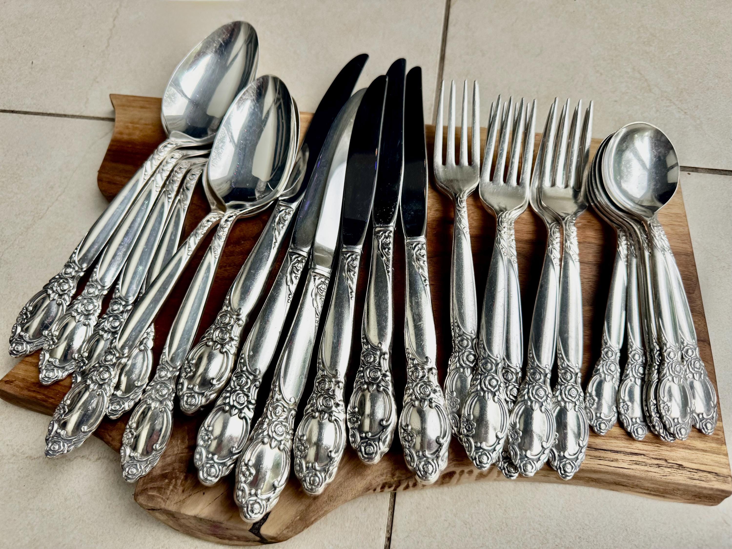 Vintage Oneida Ballad Silverware Set – 24-Piece Silver Plated Flatware for 6, front view
