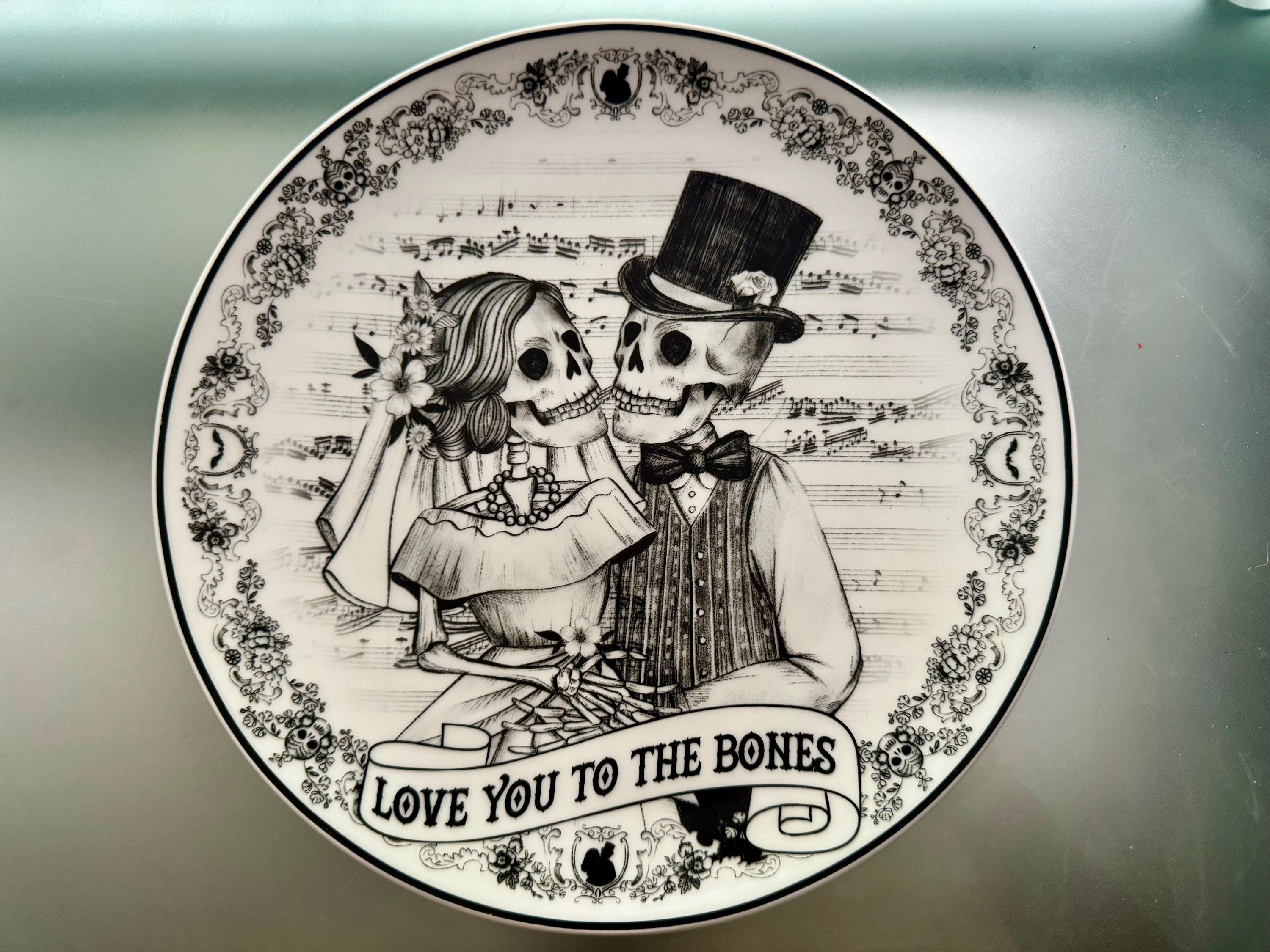 Vintage Style Halloween Dinner Plates - Set of 4 Eaton Fine Dining, front view