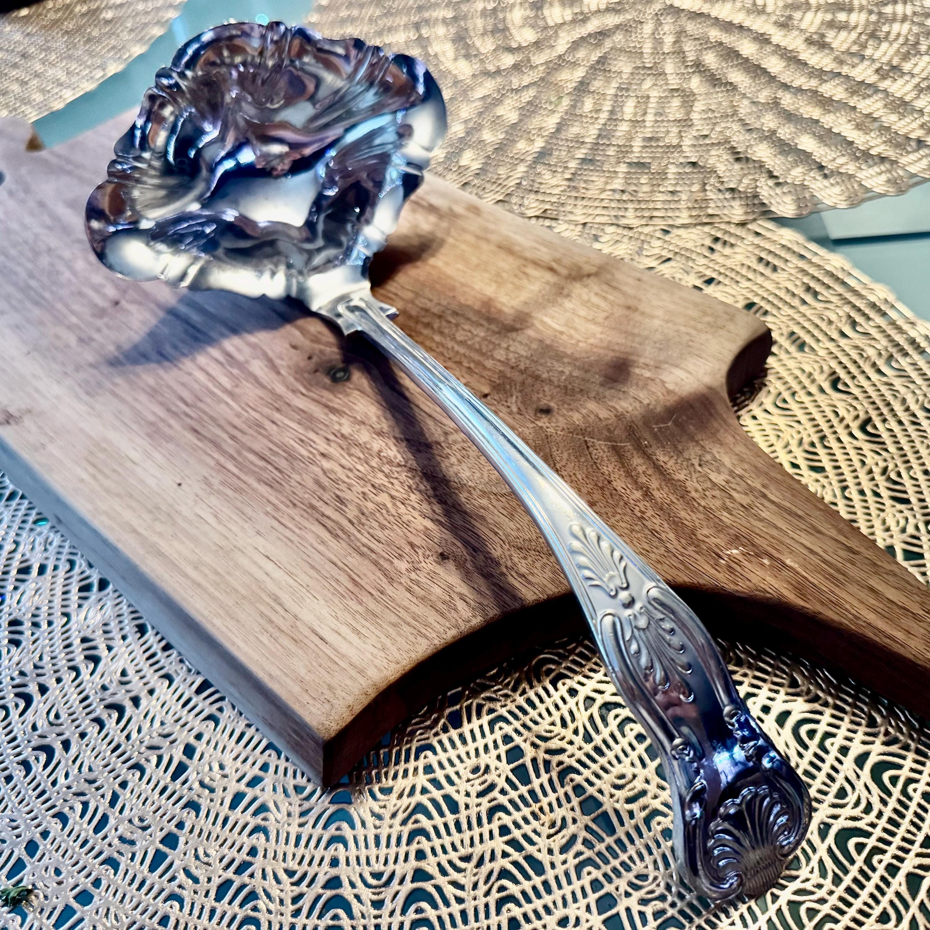 Vintage Victorian Silver Plated Punch Ladle - Kings Pattern - Large 10” - Sheffield England, front view